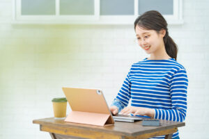 Zoomで実施できるアイスブレイク30選！自己紹介・ゲーム・トーク